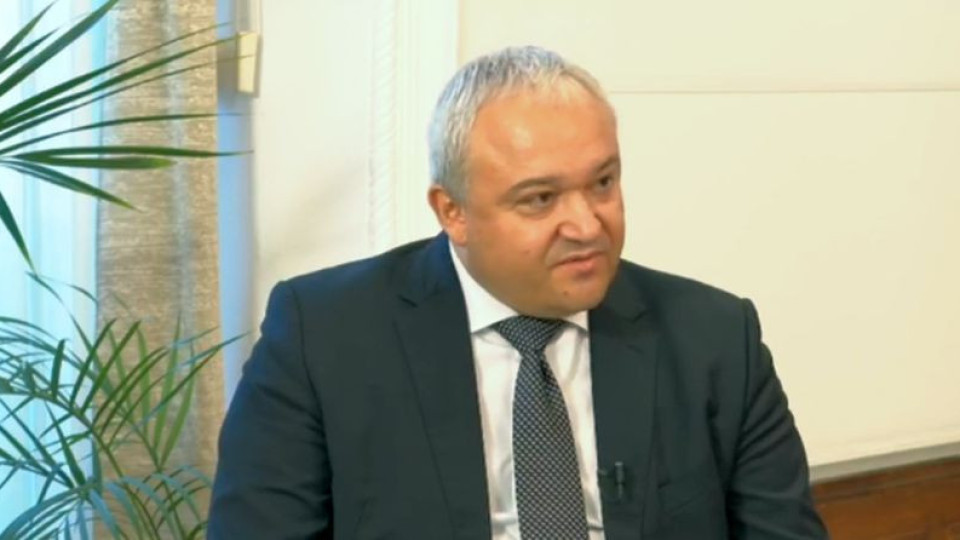 Правосъдният министър се озъби на Иван Гешев | StandartNews.com