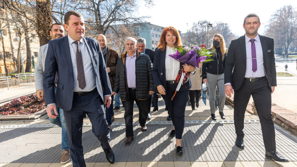 Илияна Йотова: Българският народ е мъдър, ще гласува по съвест | StandartNews.com