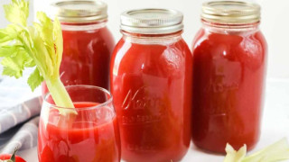 Как да отслабвате с доматен сок