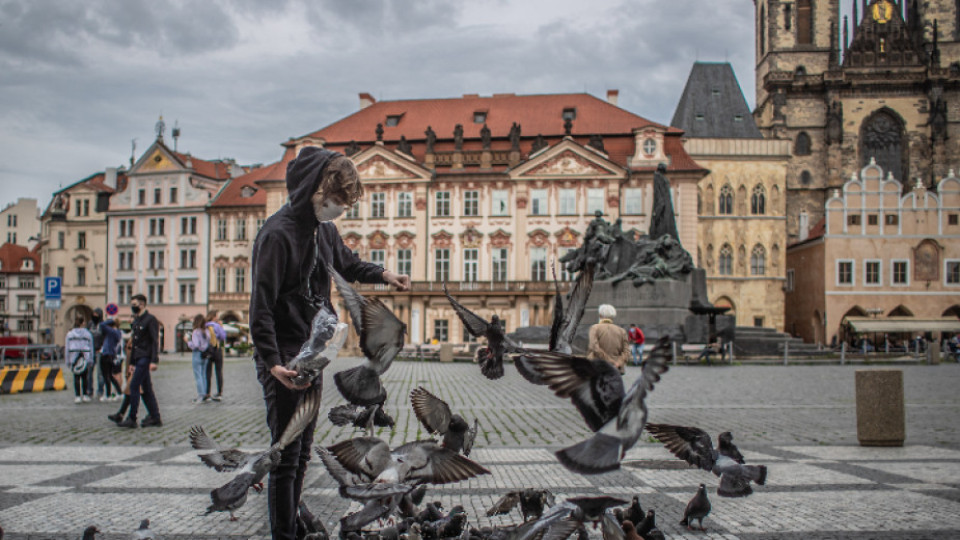Демокрация ли? Какво готви Чехия за неваксинираните | StandartNews.com