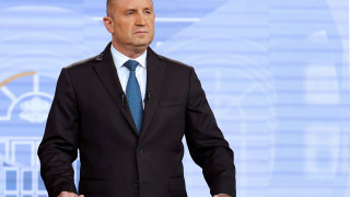 Скандал! САЩ нападнаха Радев заради Крим