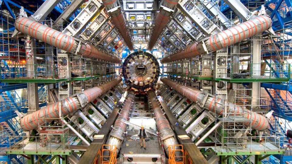 Откриха неутрино за първи път, чрез Големия адронен колайдер | StandartNews.com