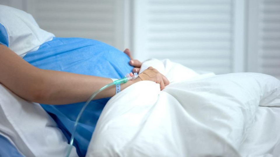 Над 100 бременни с COVID-19  родили в Майчин дом | StandartNews.com