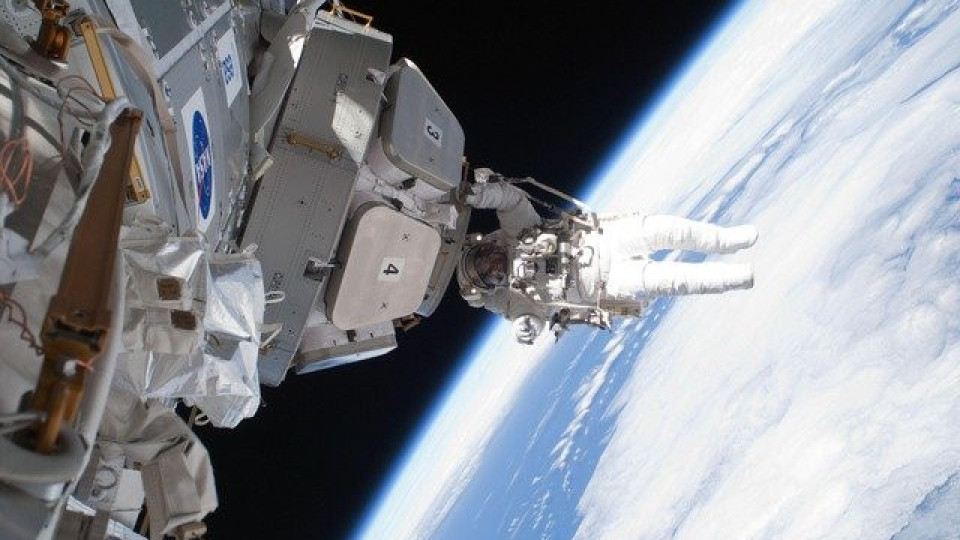 Русия заплашва астронавт на НАСА с твърдение, че саботира МКС | StandartNews.com