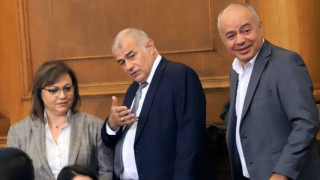 Министър от БСП обеща да търси помощ от ГЕРБ. За какво му е?