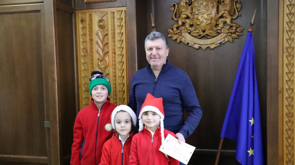 Откриват Коледна БлагоТворителница в Банско | StandartNews.com
