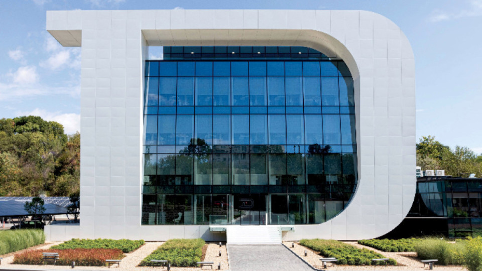 Сграда във формата на буква вкара Варна в Рекордите на Гинес | StandartNews.com