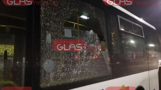 Пълна лудост: Стрелят по автобуси на градския транспорт в Пловдив