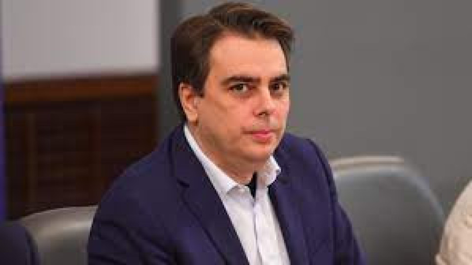 Асен Василев с обещание към пенсионерите | StandartNews.com