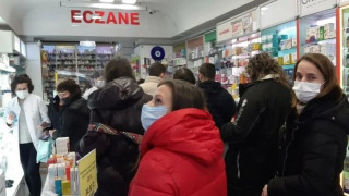Нашенци се юрнаха на евтини лекарства в Турция. Какво купуват?