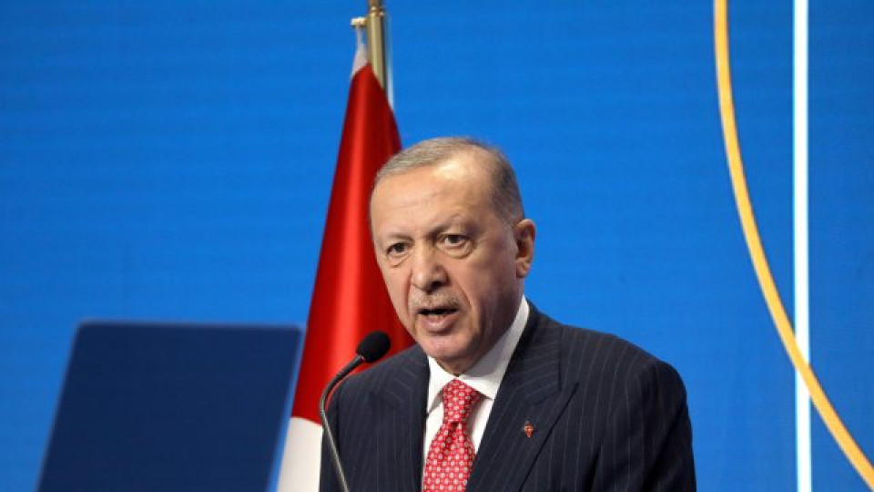 Ердоган хвърля големи обещания за икономиката и турската лира | StandartNews.com