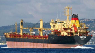 13 моряци заразени на кораба с ковид, починал е готвачът