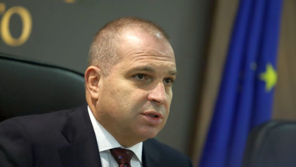 Гроздан Караджов пита гражданите за ремонта на пътища | StandartNews.com