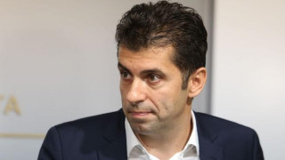 Петков каза има ли име за нов председател на КПКОНПИ