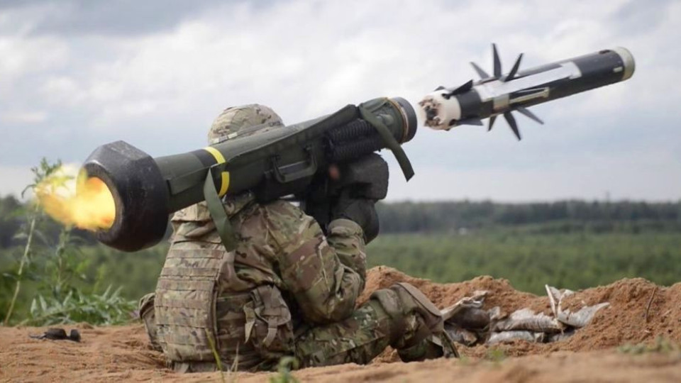 Смъртоносни боеприпаси пристигат в Украйна. Кой кого ще напада? | StandartNews.com