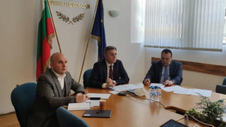 ДПС представи на Вера Юрова промените в Конституцията