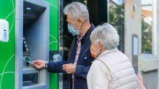 Радост за ваксинираните пенсионери - от днес