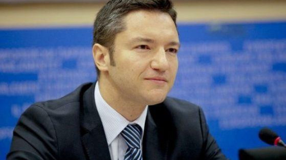 Вигенин с горещ коментар за разнобоя между Радев и Петков | StandartNews.com
