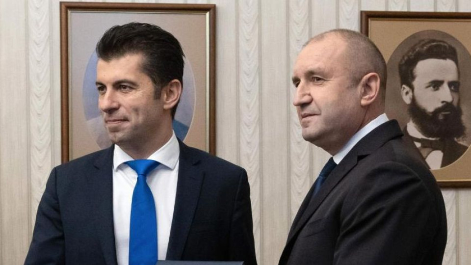 Как реагираха депутатите на първите искри между Радев и Петков | StandartNews.com