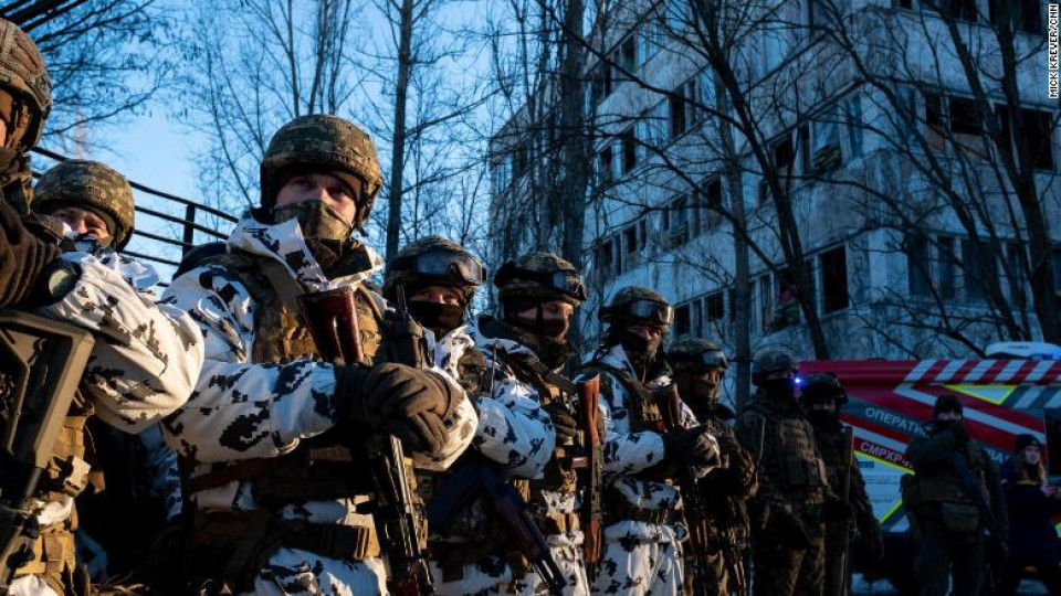 Украйна прати хиляди военни в Чернобил, за какво се готвят | StandartNews.com