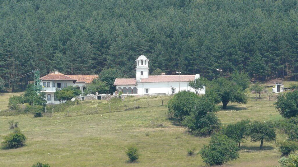 Клепалото събирало 500 монаси в Балшенския манастир | StandartNews.com