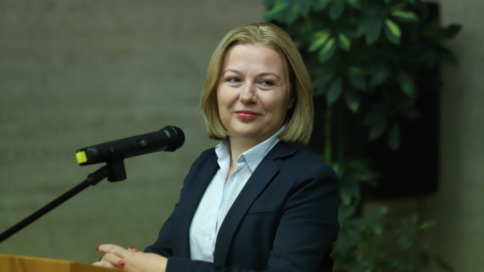 Йорданова каза кога ще внесе искането за отстраняване на Гешев | StandartNews.com