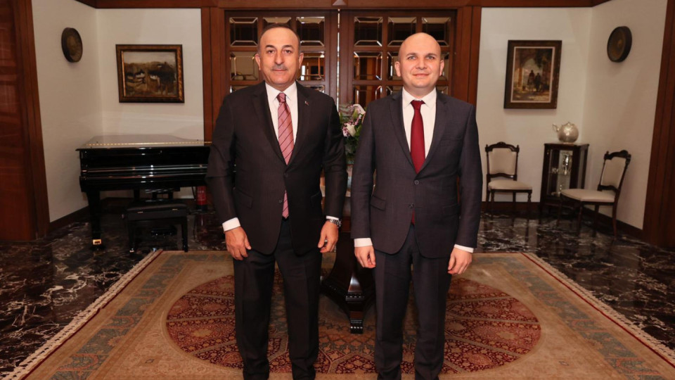 Илхан Кючюк се срещна с турския външен министър Чавушоглу | StandartNews.com