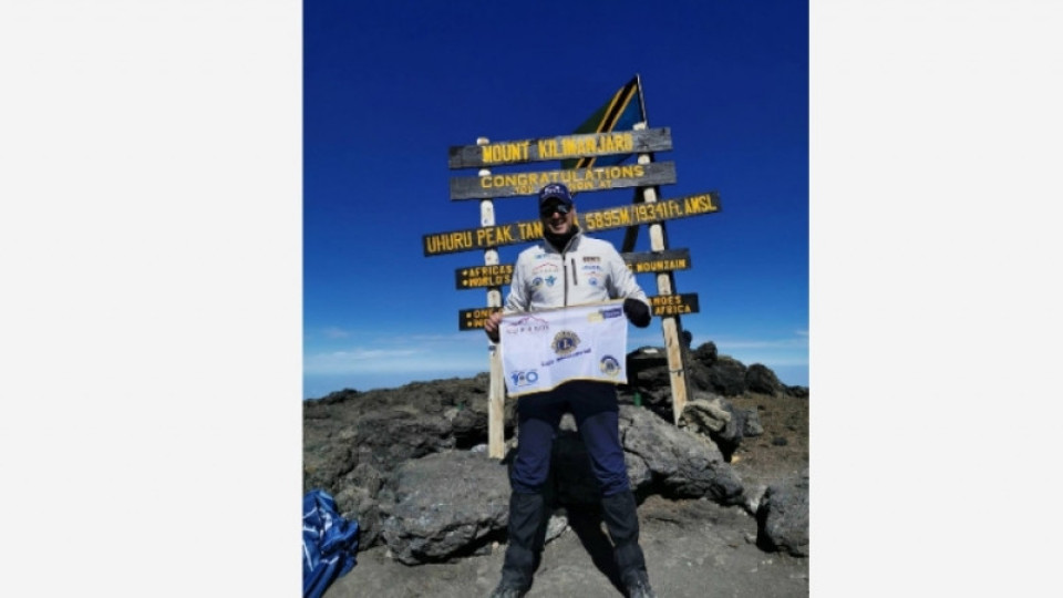 Видинчанин изкачи Килиманджаро за благотворителна кауза | StandartNews.com