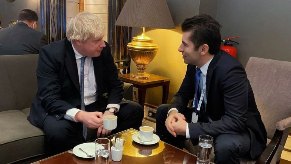 Петков срещна Борис Джонсън в Мюнхен. Какво бъдеще начертаха? | StandartNews.com