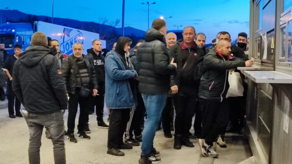 Оцелели от ферибота българи се прибират. Какво става с останалите? | StandartNews.com