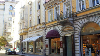 Какво се готвят да правят със 7 емблематични софийски сгради
