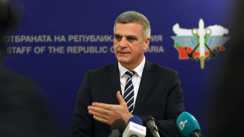 Военният министър Янев: Да не бързаме да слагаме етикети | StandartNews.com