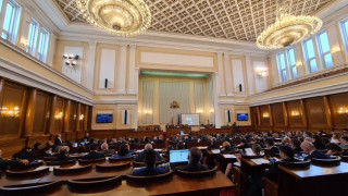 Пращаме хуманитарна помощ за Украйна с икономисани пари от COVID