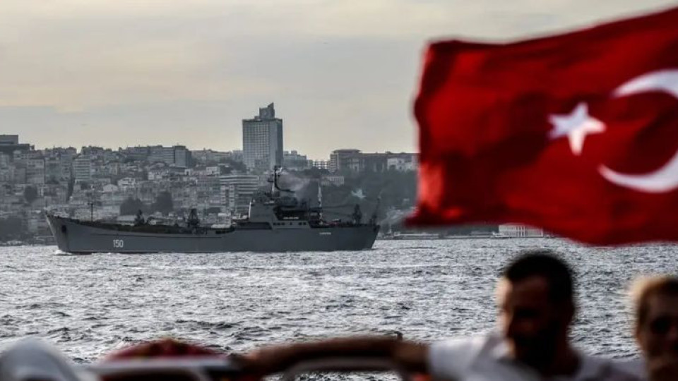 Турция призна, че има война. Слага Босфора под контрол | StandartNews.com