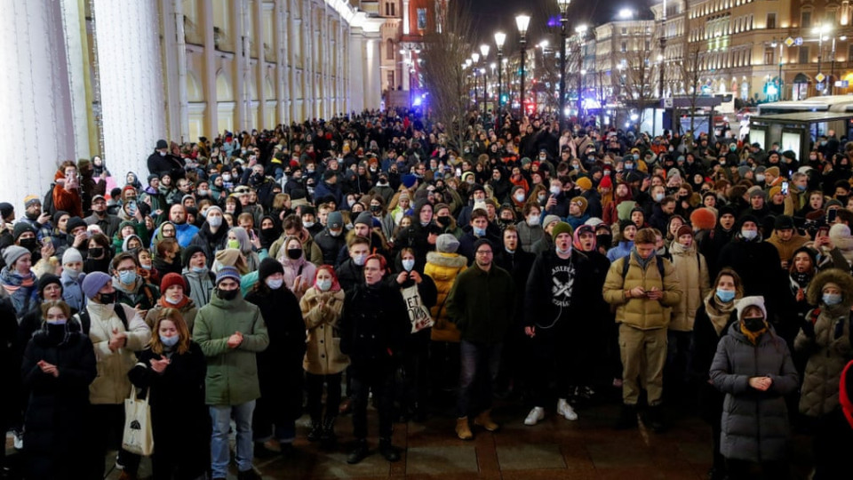 Протести по улиците от Москва до Сибир, как се разправиха властите | StandartNews.com