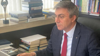 Мустафа Карадайъ участва в срещата на върха на либералите от Европа