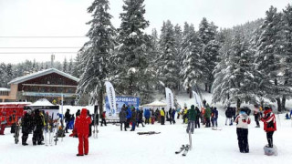 Много сняг и специална програма в курорта Мальовица за 3 март