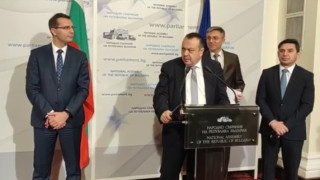 ДПС дава Кирил Петков на прокуратурата заради "златните паспорти"