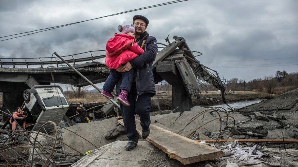 Външно публикува зелените коридори, зове всички българи да напуснат | StandartNews.com