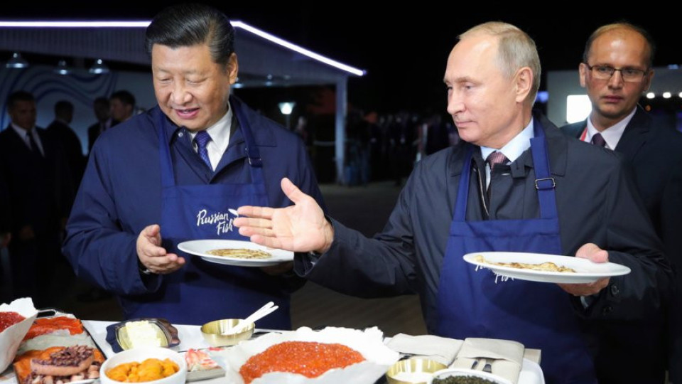 Китай с изненада за войната в Украйна, разпределя баницата | StandartNews.com