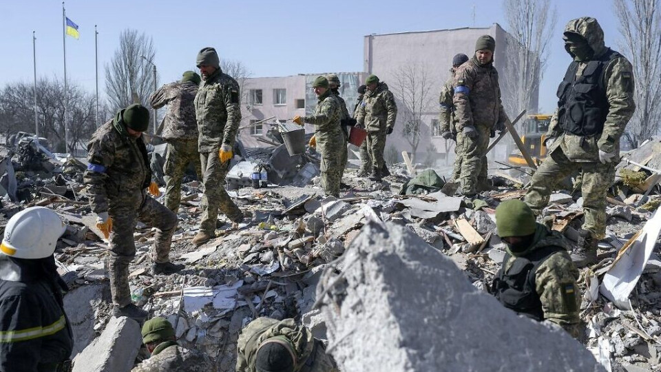 Кръвопролитие в Южна Украйна. Обвиняват руснаците в подла атака | StandartNews.com