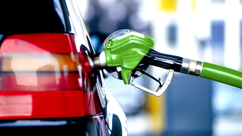 Надежда? Експерт с горещ коментар за цените на горивата | StandartNews.com