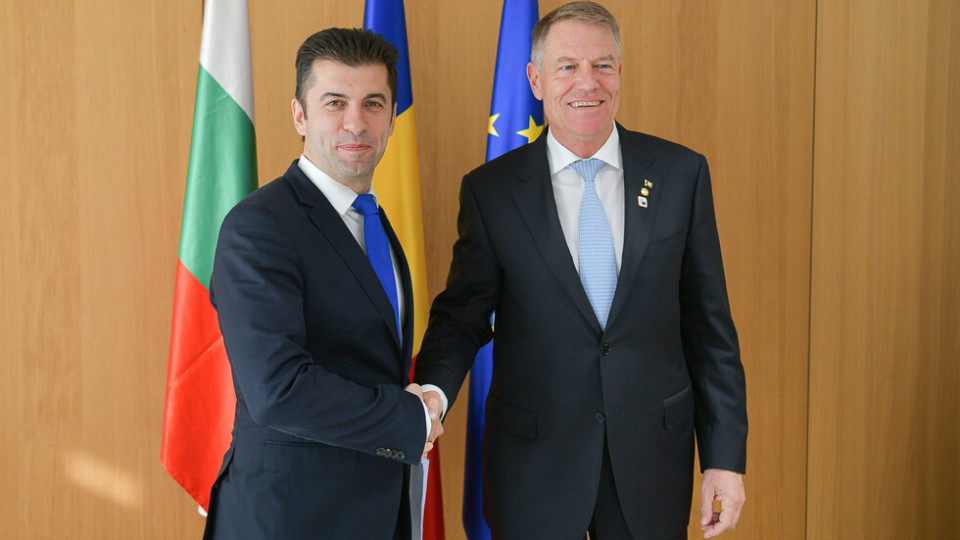 Петков се срещна с президента на Румъния, какво обсъдиха | StandartNews.com