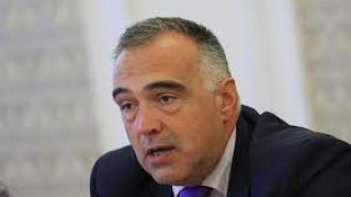 Кутев с тежки думи за стоте дни. Кой ще спечели във войната с Гешев
