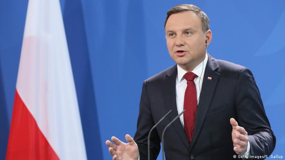 Драма със самолета на държавен глава.Какво се случи | StandartNews.com
