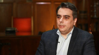 Асен Василев разказа защо атаката срещу него е нескопосана