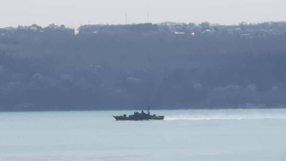Напрежение. Военен кораб тръгна от Варна по сигнал! | StandartNews.com