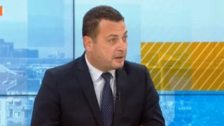 Скандал! Депутат от БСП нападна Възраждане