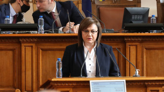 Напрежение в парламента. Защо са ядосани депутатите