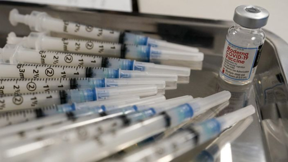 Мошеник се ваксинира 90 пъти срещу ковид! Обяснението му | StandartNews.com
